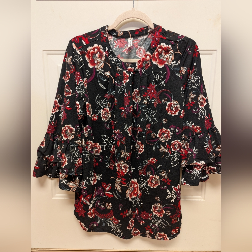 Perseption Red and Green Floral Ruffled Blouse